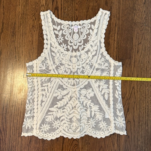 Cream Lace Scalloped Tank Top Size S/M - Picture 3 of 6